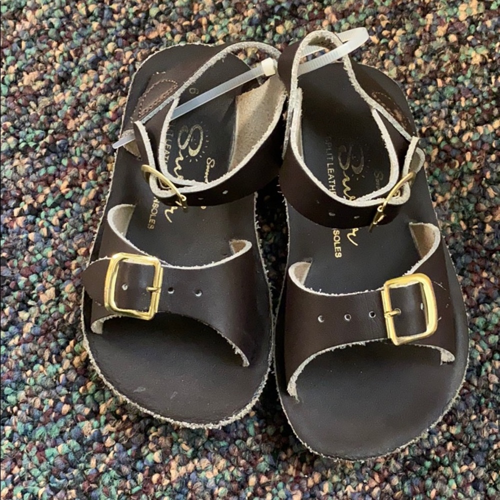 Salt water surfer sandal